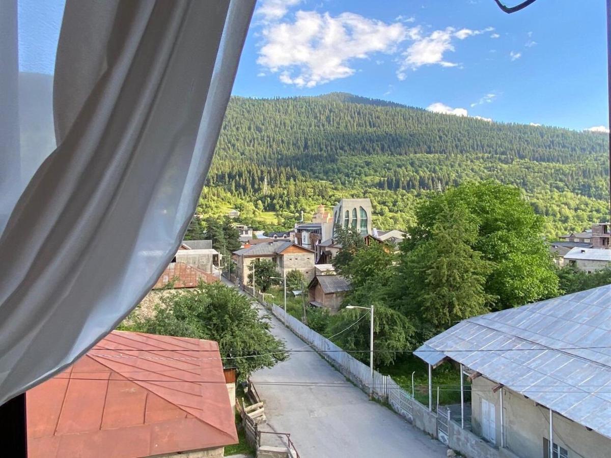Sana Guest House Mestia Exterior foto